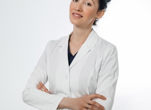 Шаряфетдинова Рената Салякжановна - пластический хирург