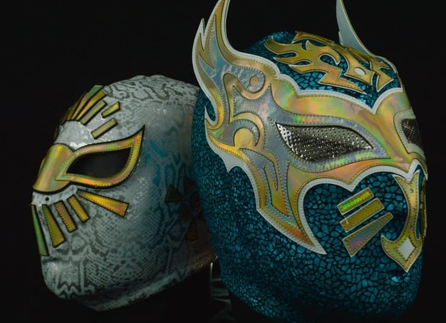 В чем разница между профессиональным и домашним кислотным пилингом?