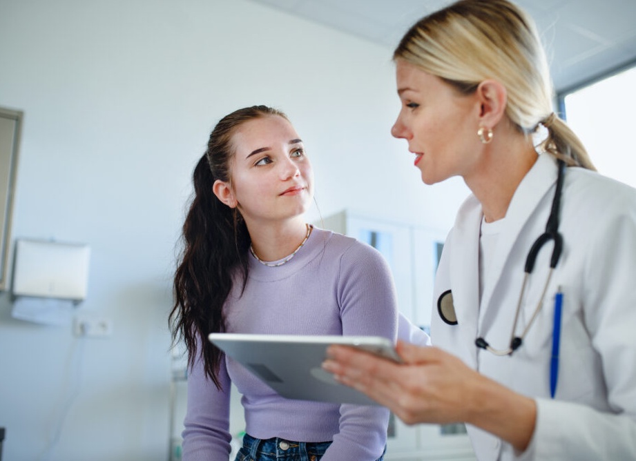 Идеальная кожа лица: рекомендации эксперта клиники «АвисМед»